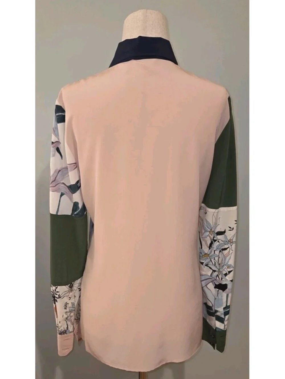 Tory Burch Sz 2 Patchwork Silk Shirt Green White Pink Ivory Poetry Print Blouse - Picture 8 of 9